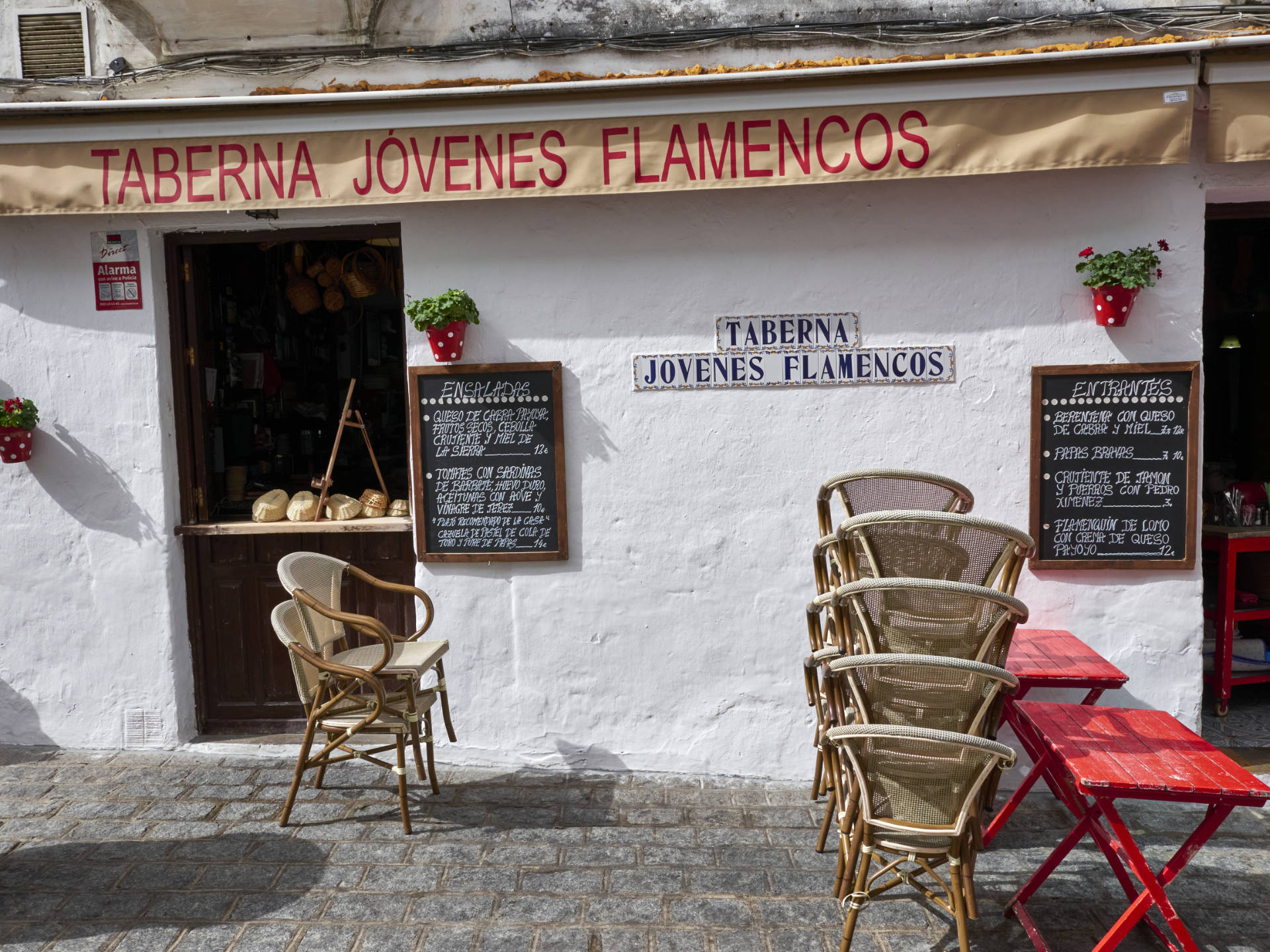 Taverne in der Altstadt von Arcos de la Frontera.