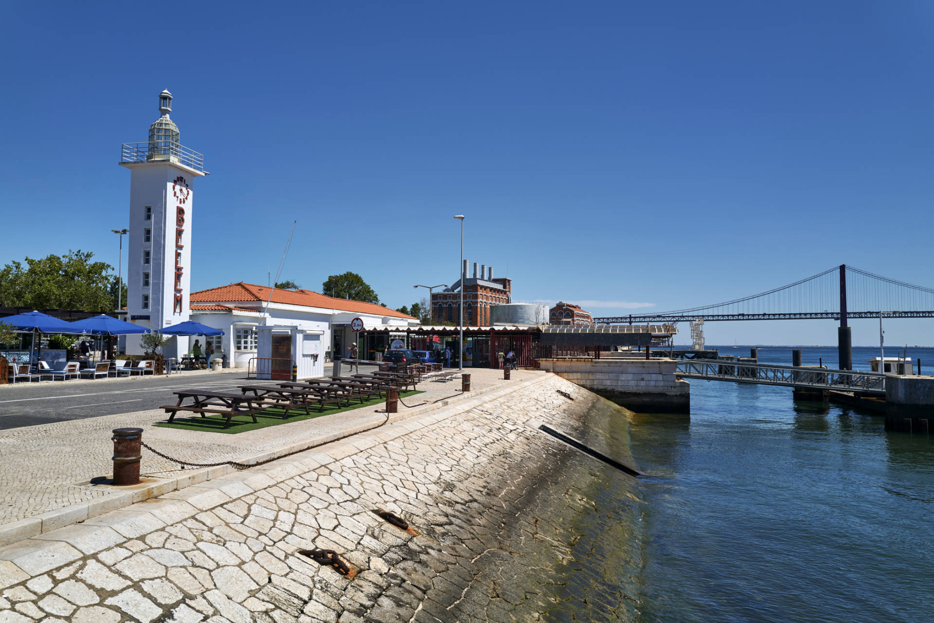 TTSL Belém - Porto Brandão - Trafaria, Lissabon, Portugal.TTSL – Estação Fluvial de Belém, Lissabon, TTSL – Estação Fluvial de Belém, Lissabon, Portugal.v.